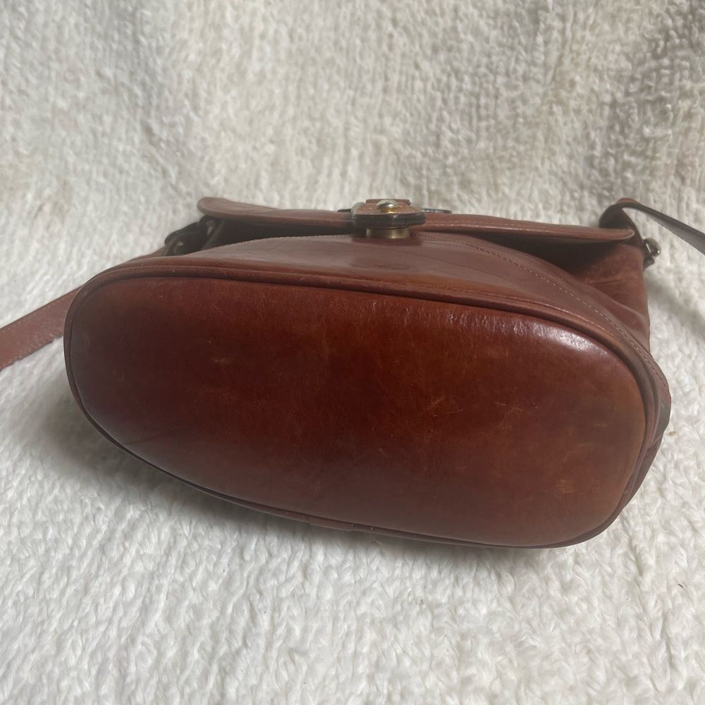 Oroton Vintage leather Tan bucket style crossbody bag gold tone accent.. - Picture 10 of 16